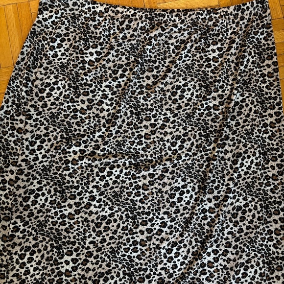 leopard print stretchy skirt - sparkly bit of sparkles - Picture 3 of 6